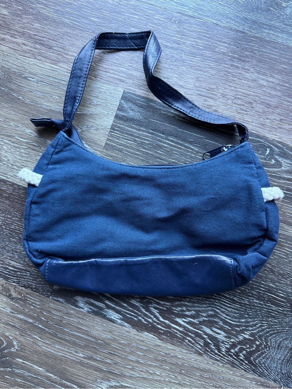 Y2K Roxy Navy Shoulder Bag with White Rope Detail - Picture 2 of 6